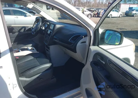 2012 Chrysler Town & Country Touring-L z USA, uszkodzony, nr VIN 2C4RC1CG3CR246130